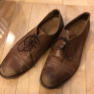 Dress shoes